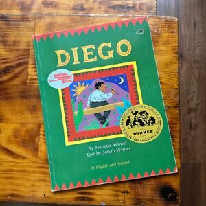 Vintage 1994 Diego In English & Spanish Translation Bilingual Paperback Book